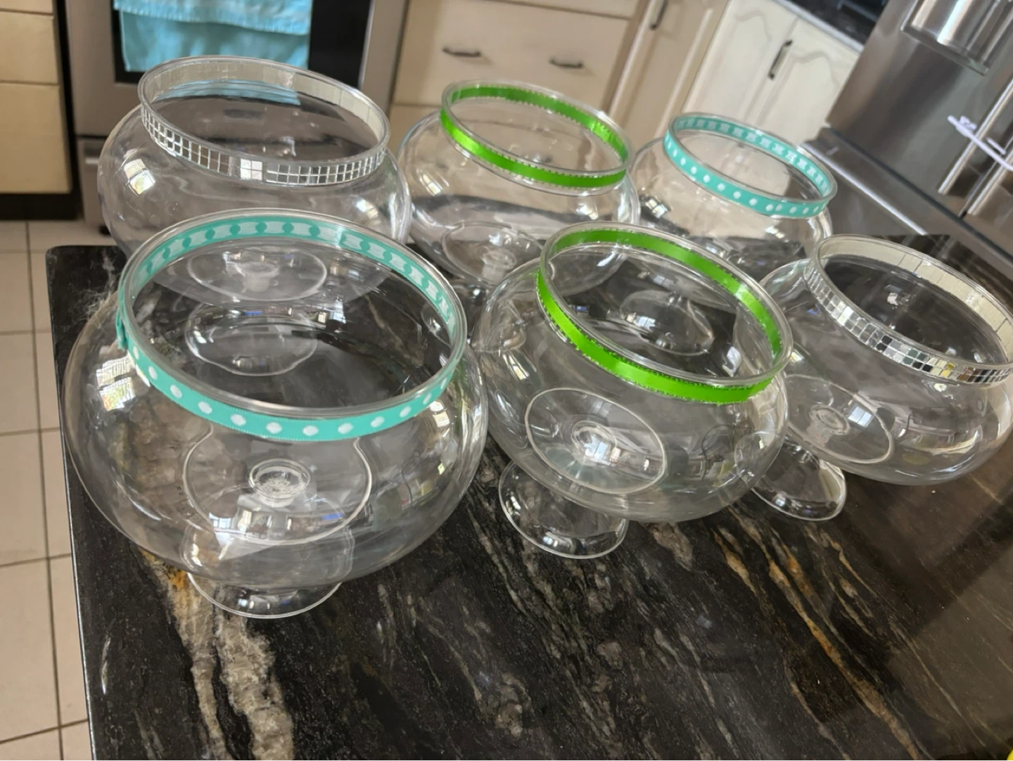 Set of 6 Clear Plastic Candy Bowls - photo 2