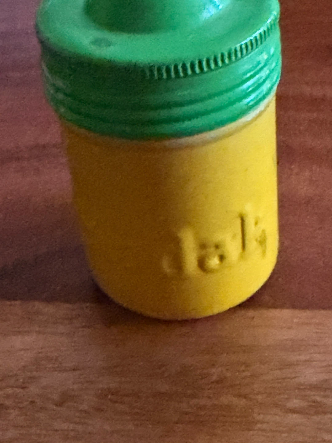 Kodak 35mm Film Canister with Film Military Negative (Vintage) - photo 2