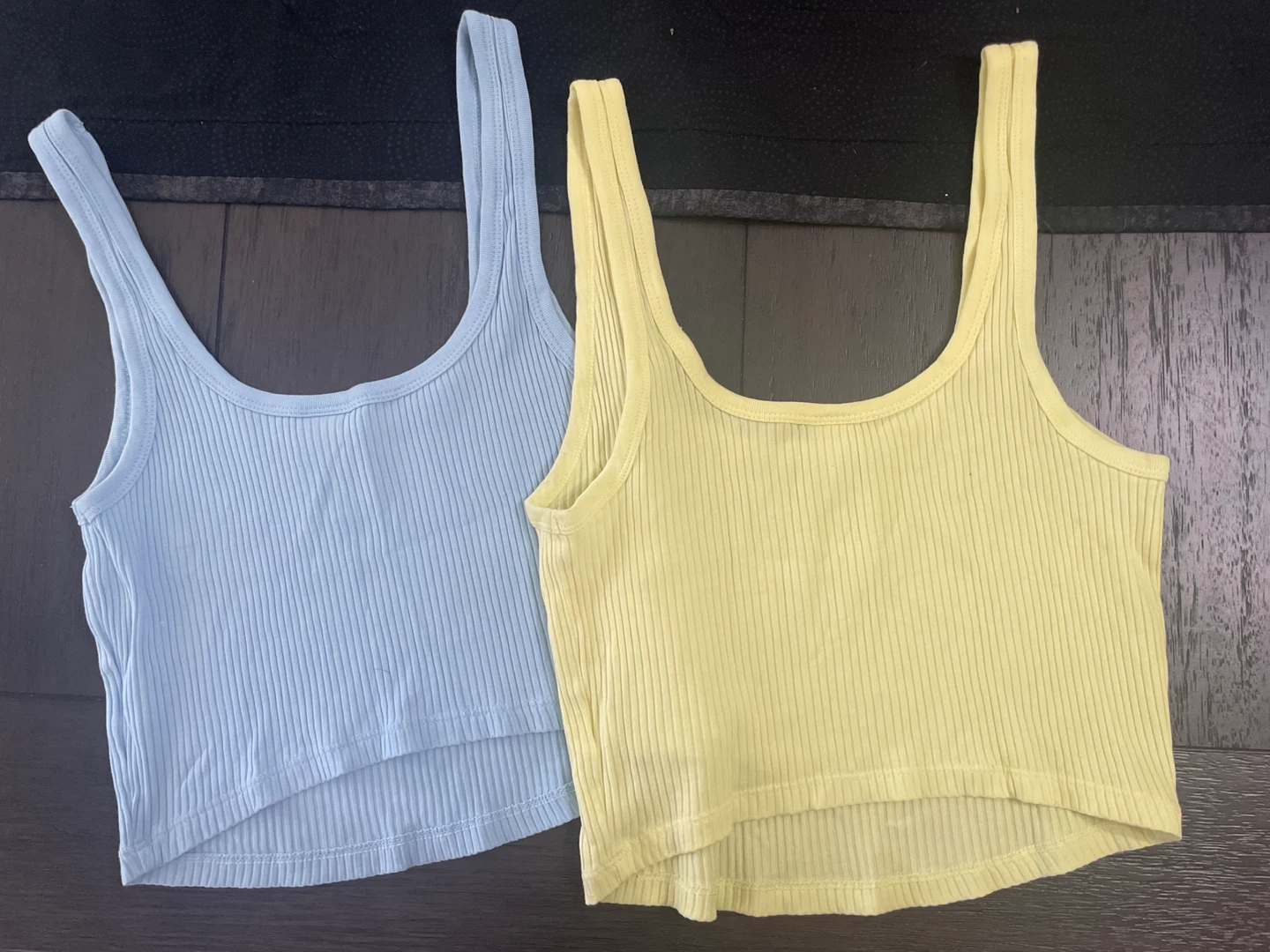 Old navy ribbed, cropped tank tops size S - photo 2