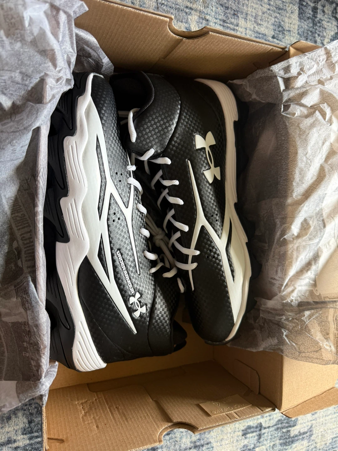 FOR SALE – BRAND NEW Under Armour Football Cleats 🏈