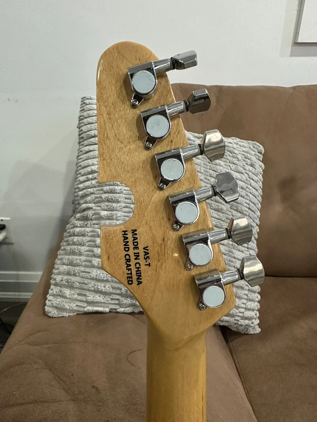 VAS-T Electric Guitar with Gig Bag - photo 2