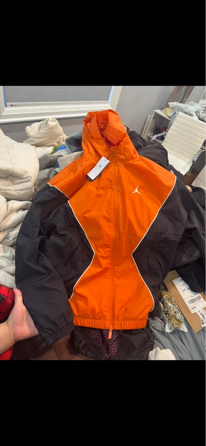 Jordan Mens Hooded Windbreaker Jacket