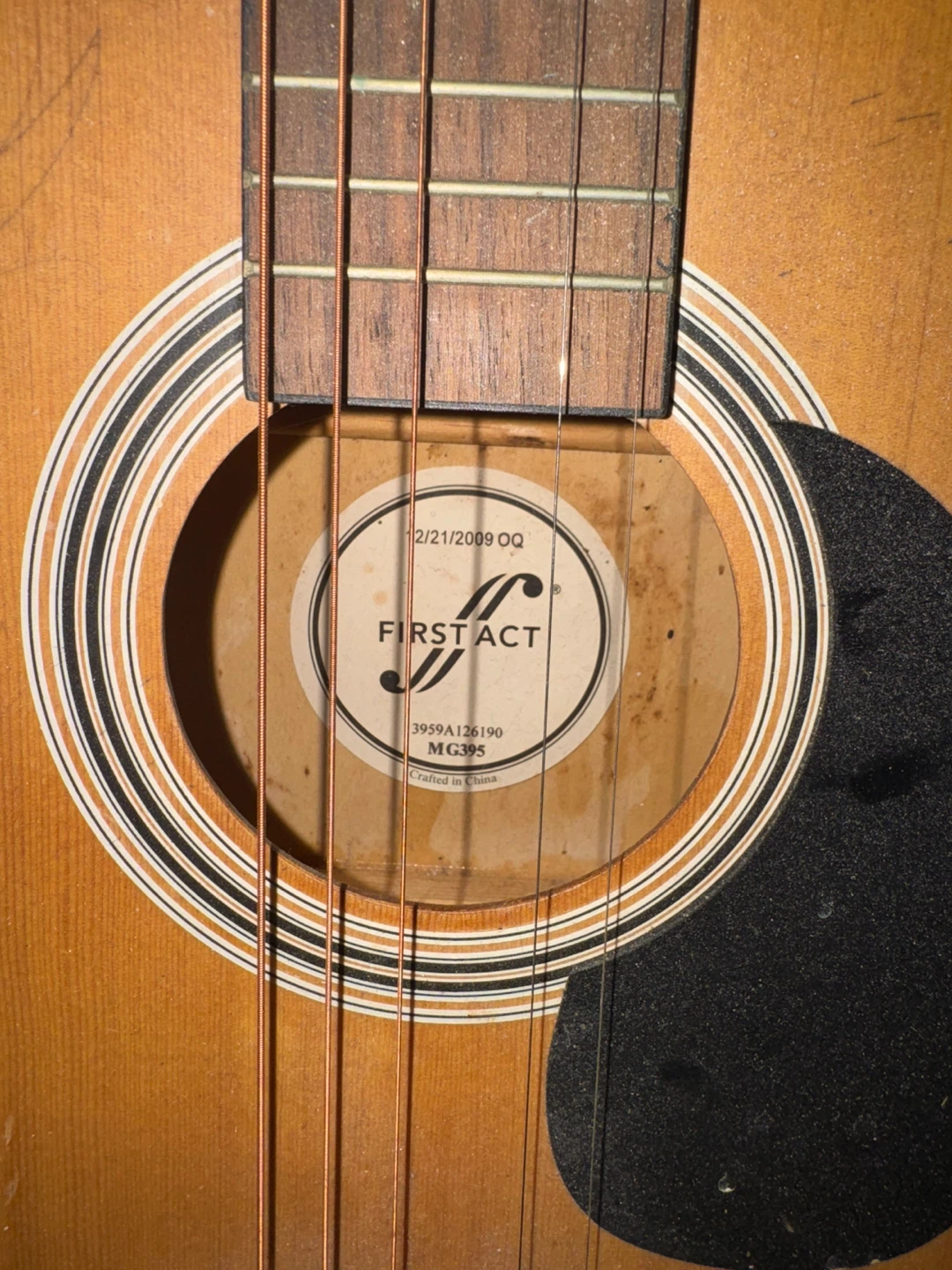 First Act Acoustic Guitar MG395 - photo 2