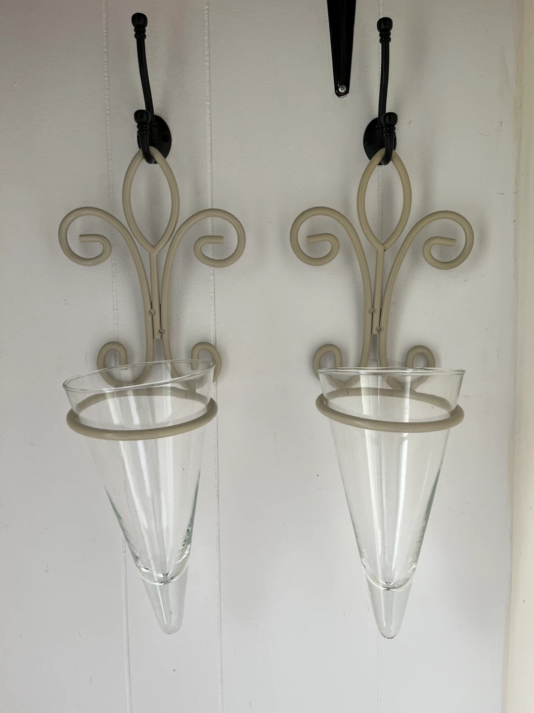 Set of 2 Vintage Style Wall Sconces with Glass Vases - photo 2