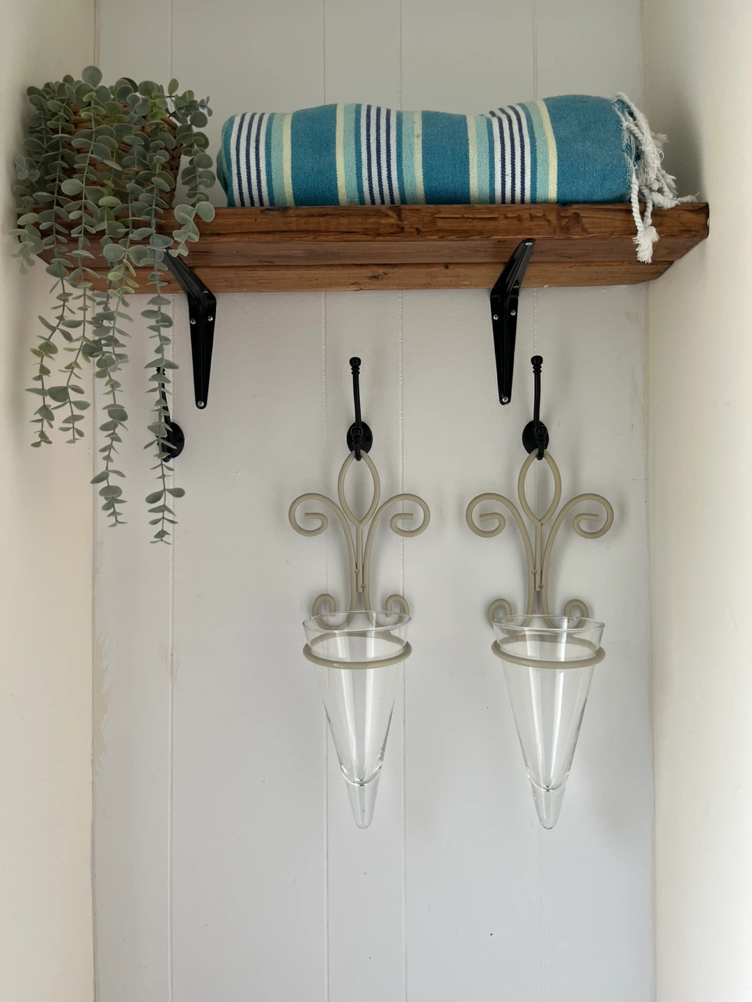 Set of 2 Vintage Style Wall Sconces with Glass Vases - photo 3