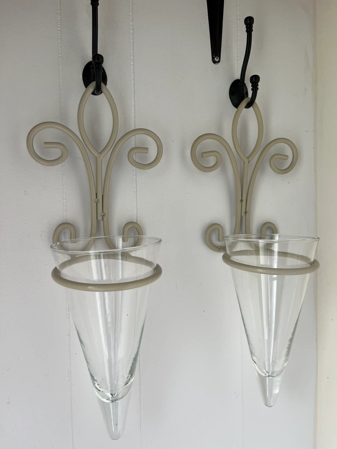 Set of 2 Vintage Style Wall Sconces with Glass Vases - photo 4
