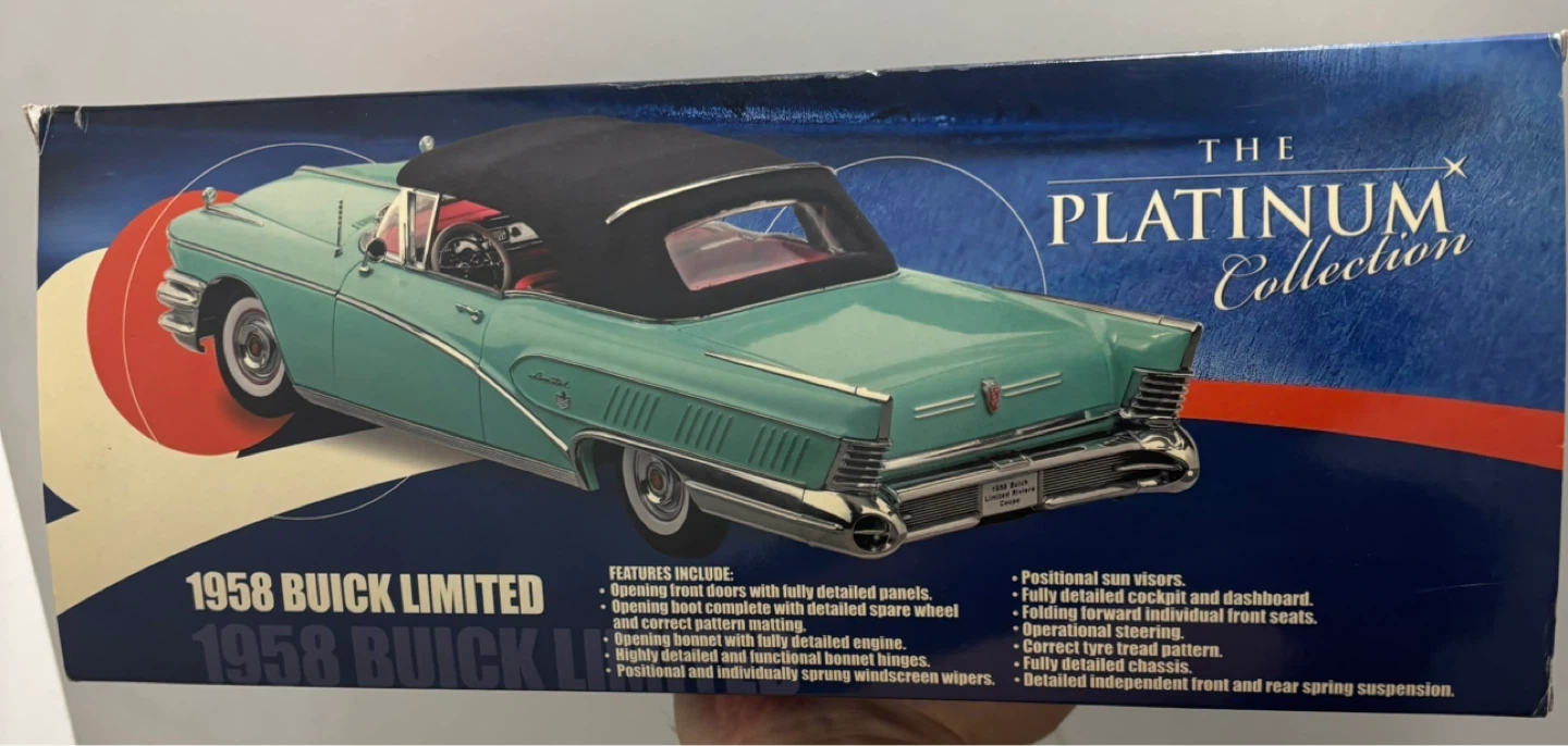 Sun Star 1958 Buick Limited Convertible Die-Cast Model - photo 2