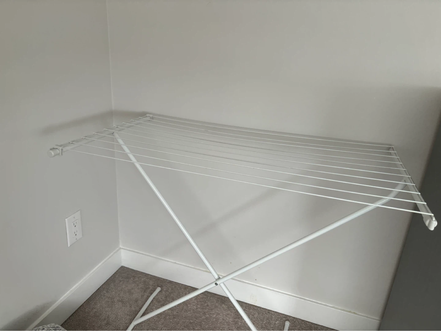 White Metal Clothes Drying Rack