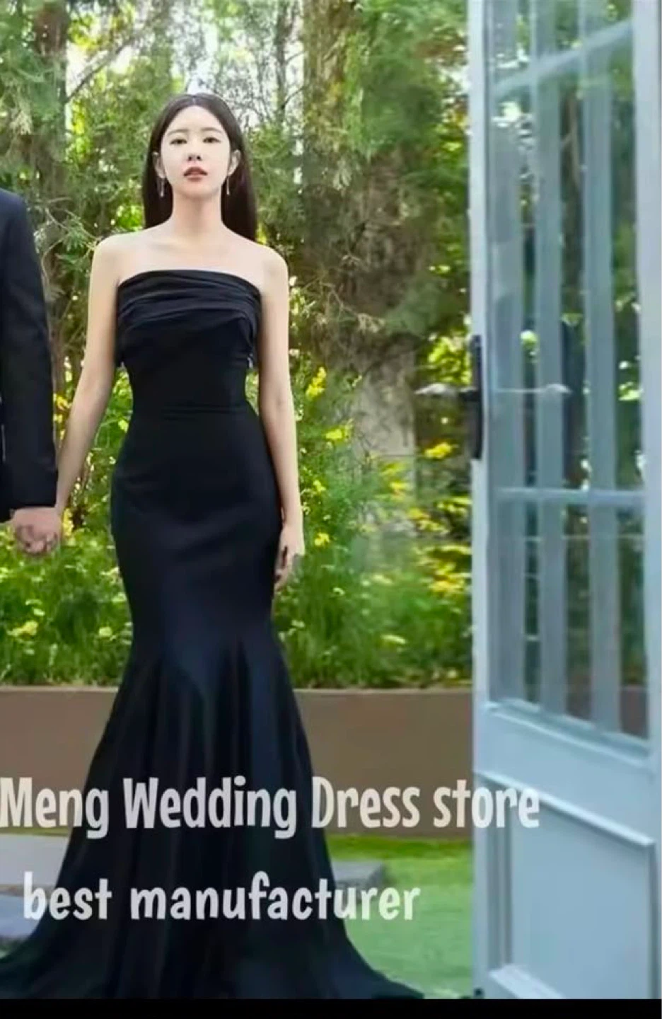 Variety of women’s dress - photo 4