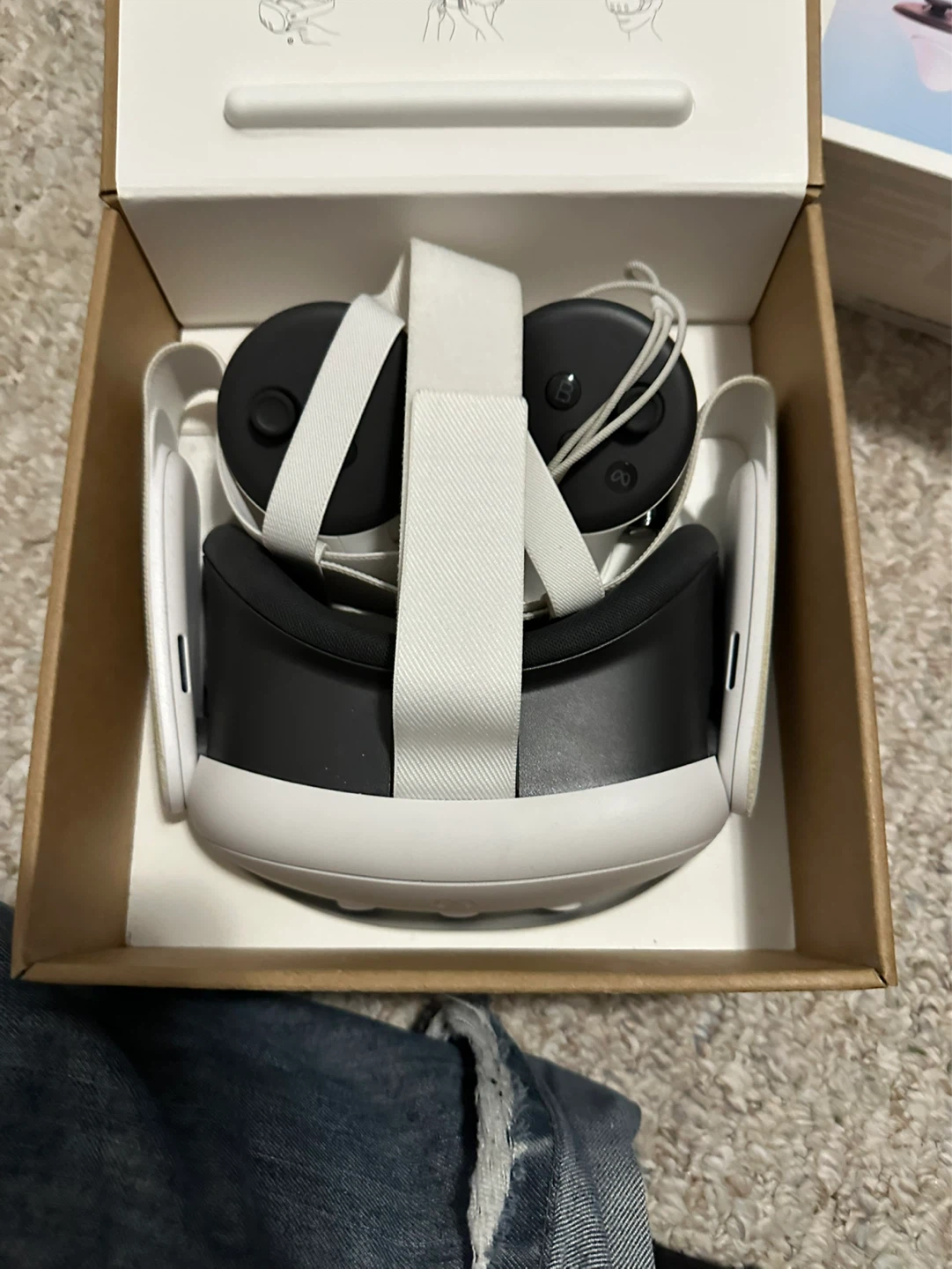 Meta Quest 3 512 GB VR Headset with Controllers
