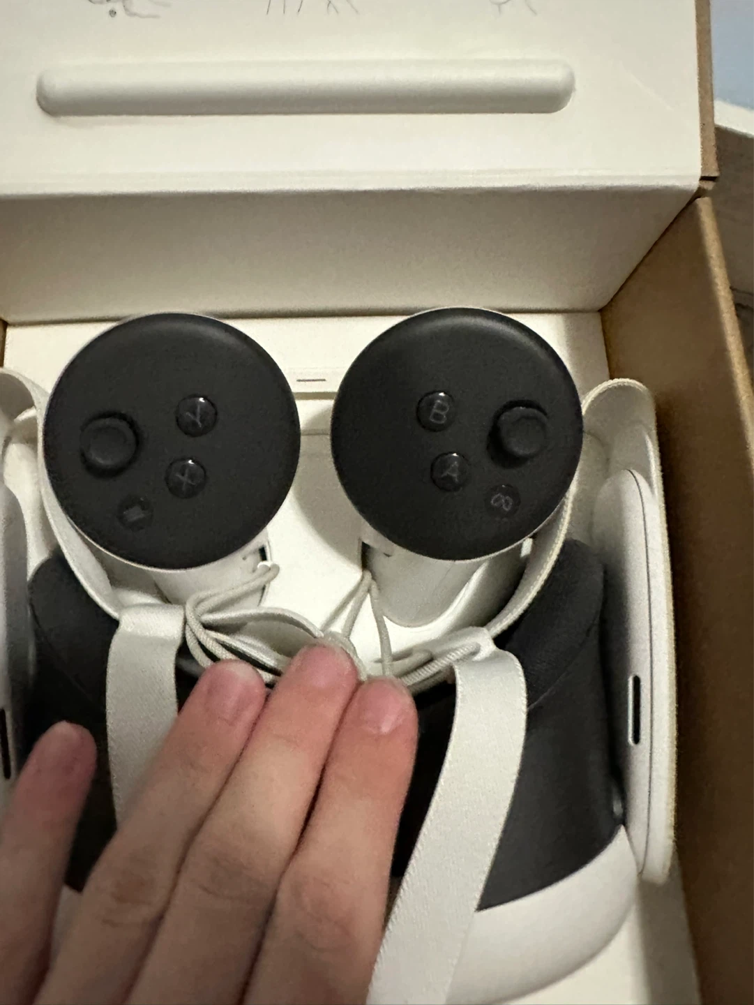 Meta Quest 3 512 GB VR Headset with Controllers - photo 2