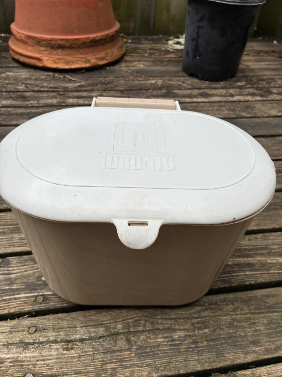$5 kitchen size organic waste bin Donlands O'Connor compost