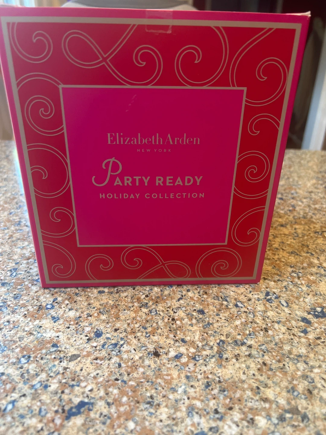 Elizabeth Arden Party Ready Holiday Collection Makeup Set - photo 4