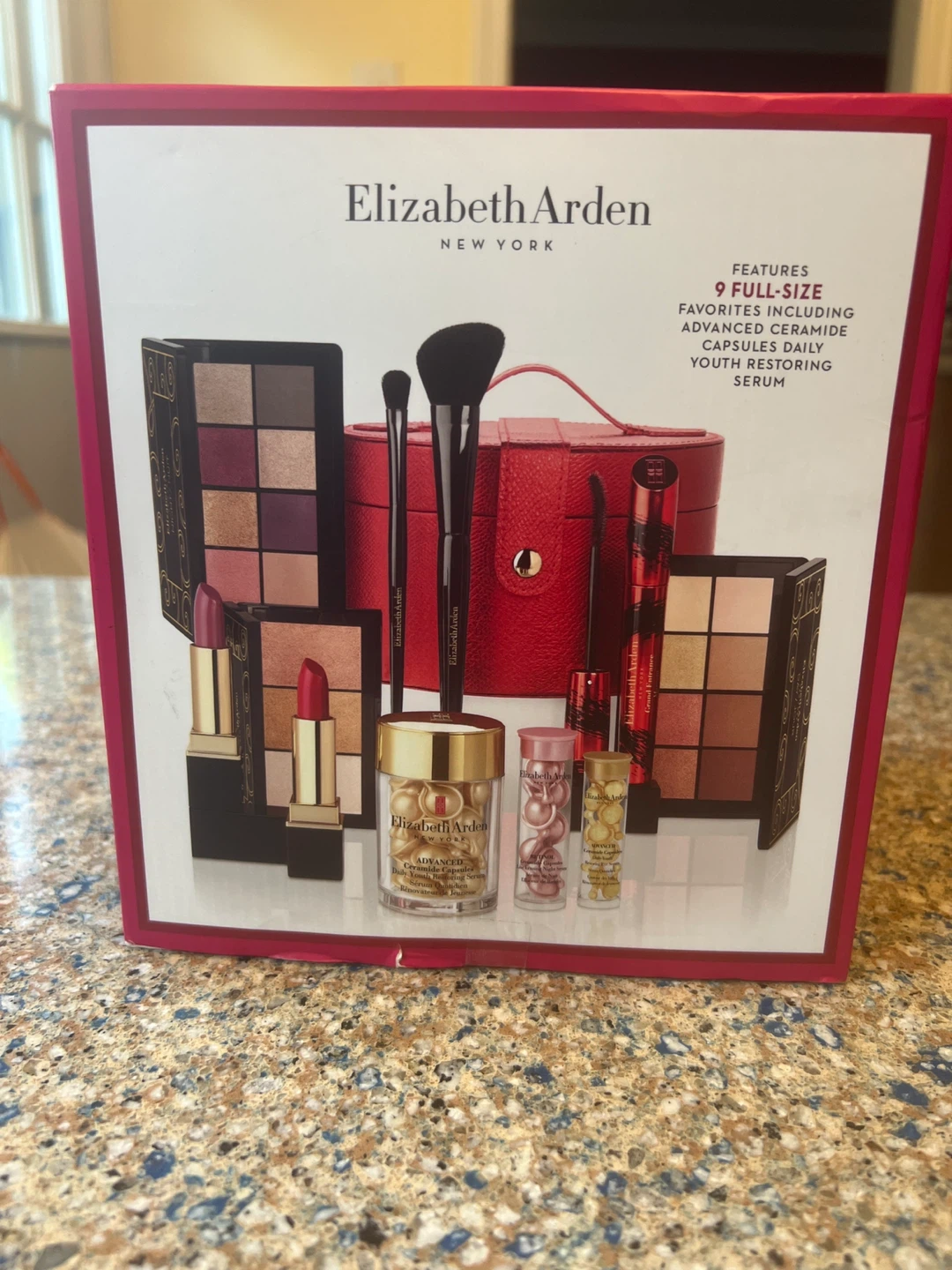 Elizabeth Arden Party Ready Holiday Collection Makeup Set - photo 2