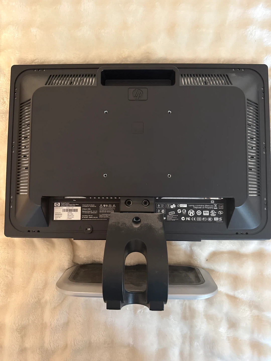 HP L1908w Monitor - photo 2
