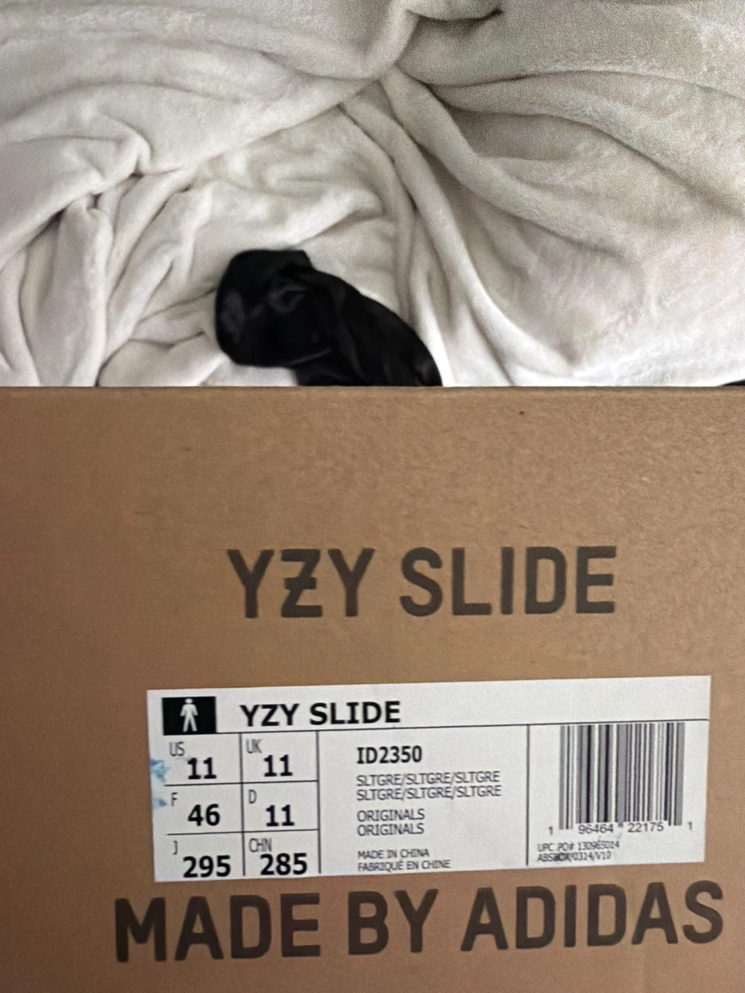 Adidas YZY Slide Sandals - Size 11 - photo 2