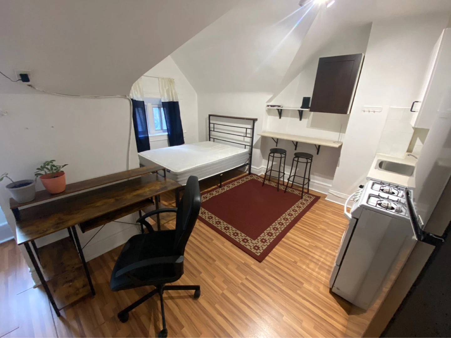 Studio Apartment