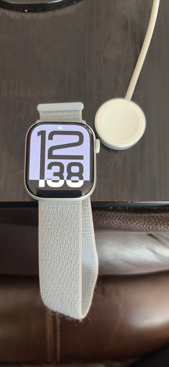 Apple Watch Series 10 (42mm) Aluminium Case