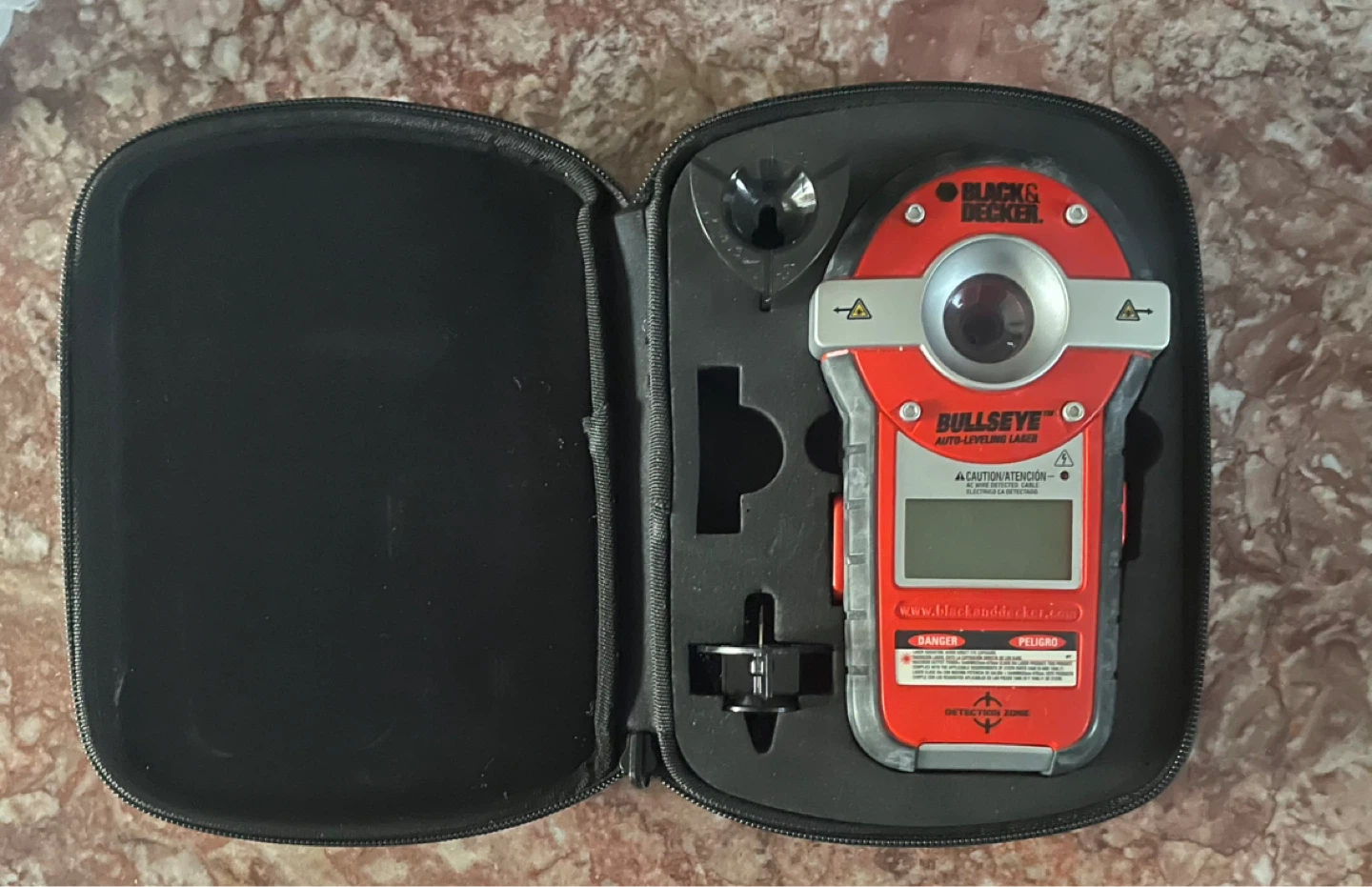 Black & Decker Bullseye Auto-Leveling Laser - photo 2