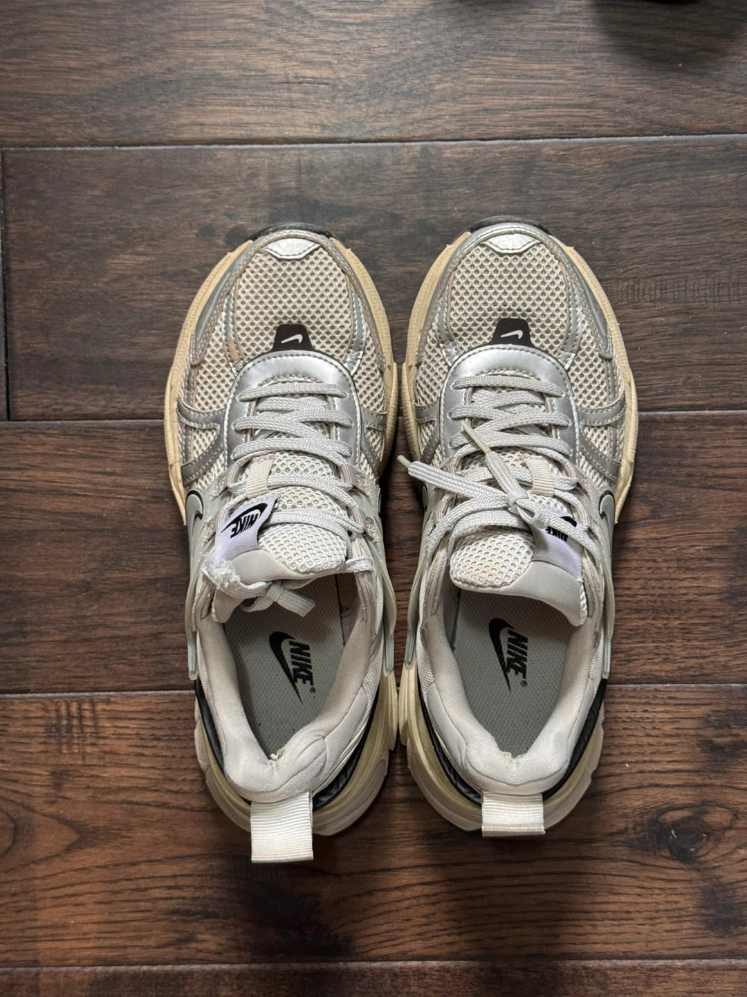 Nike Sneakers, size 6.5 - photo 2