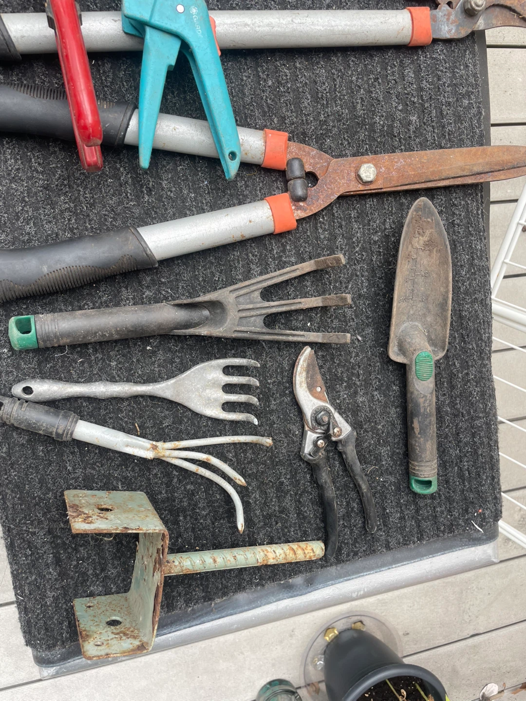 Assorted Garden Tools - photo 3