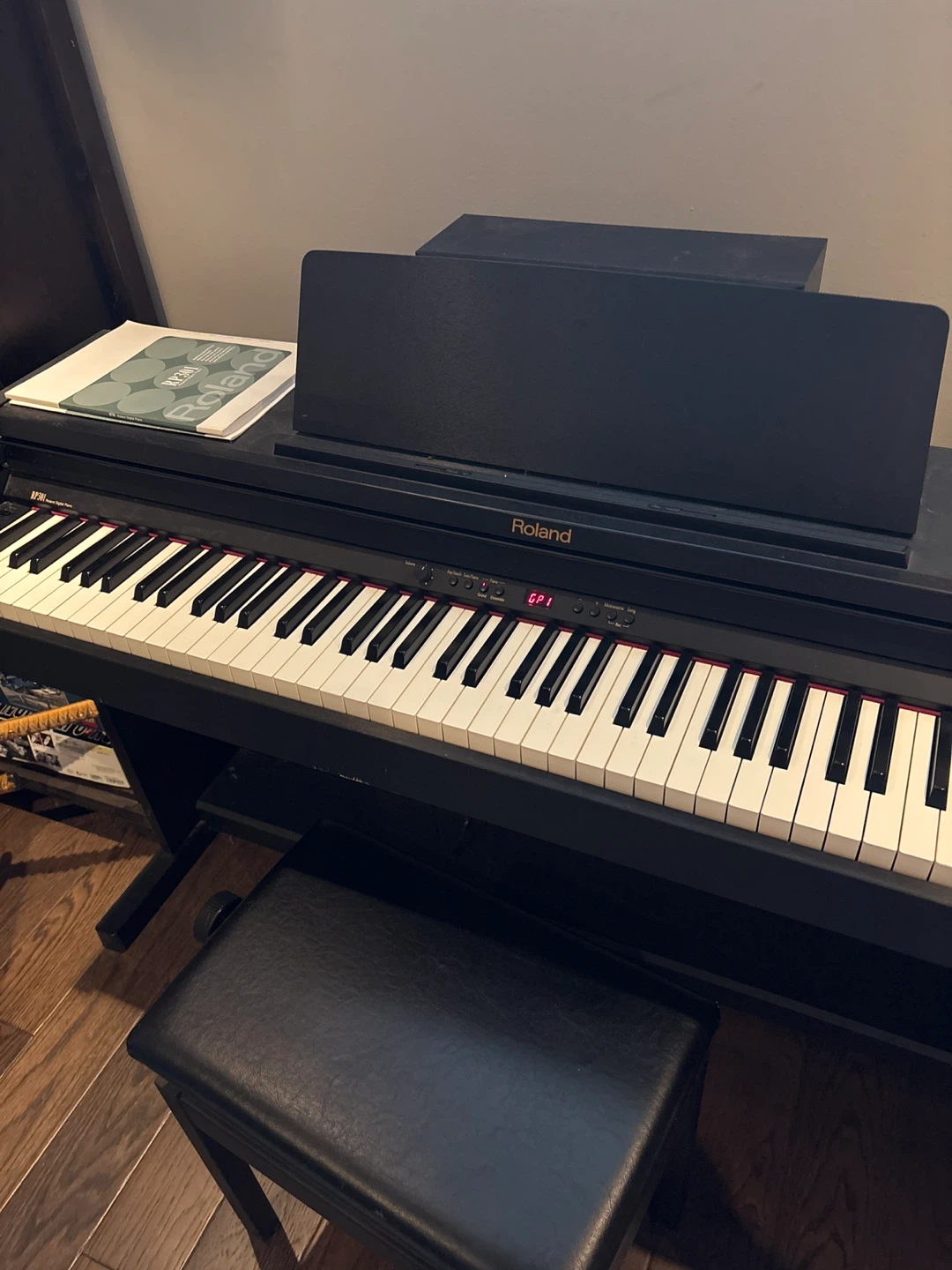 Roland RP301 Digital Piano - photo 2