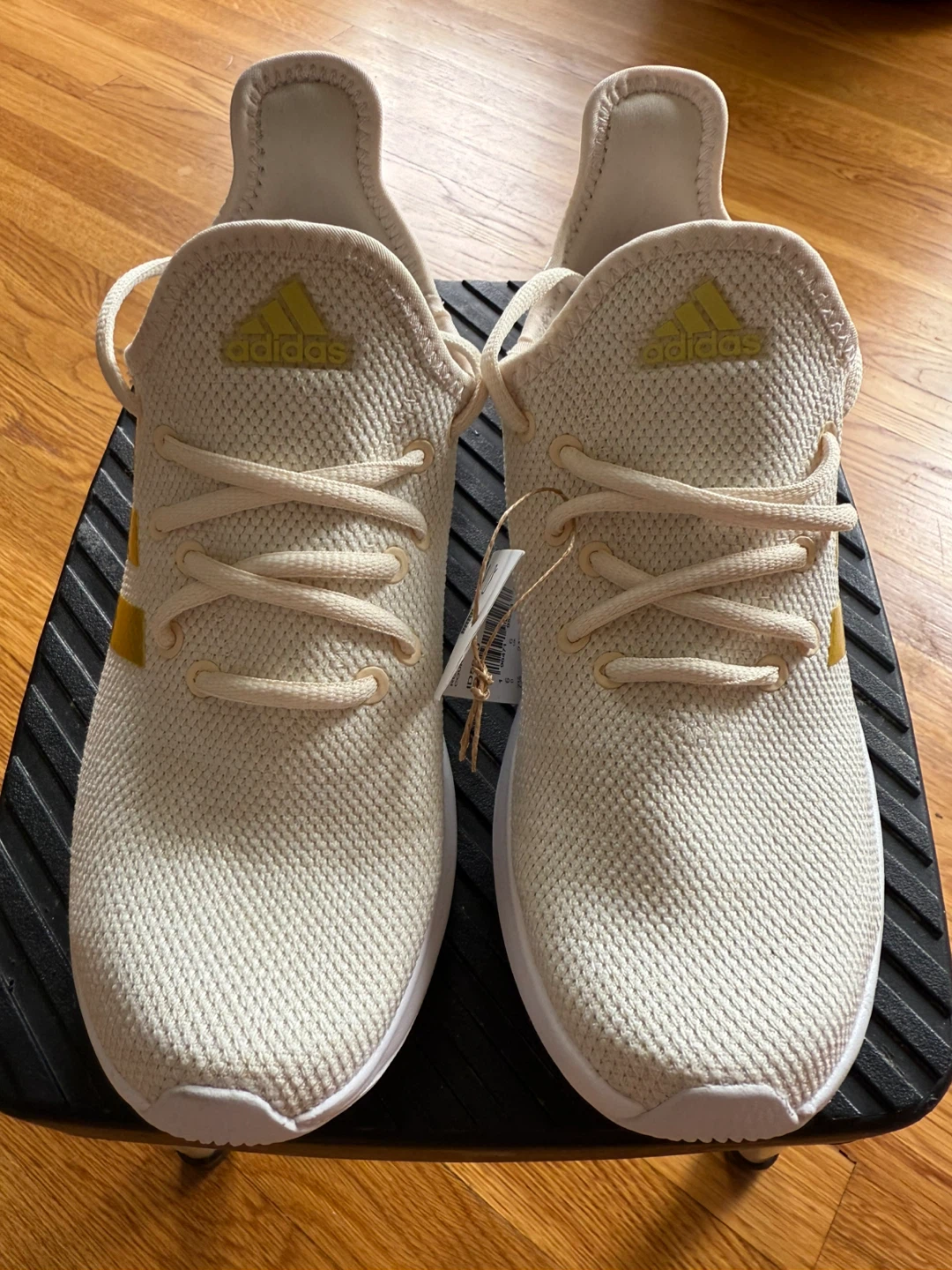New Ladies Adidas Sneakers - photo 2