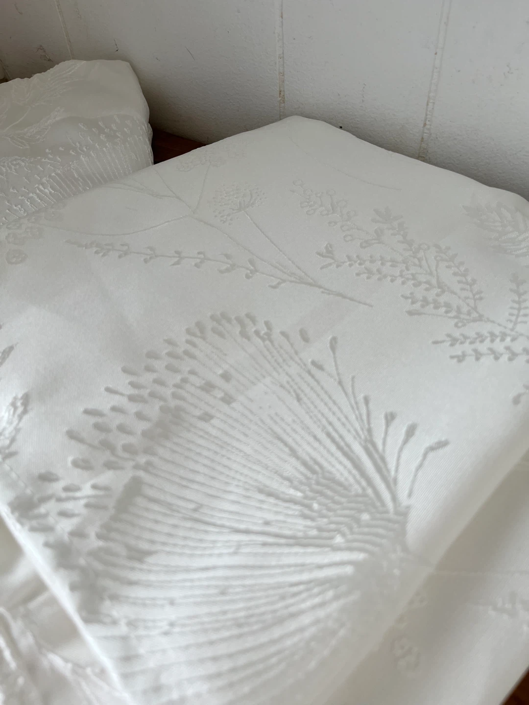 2 White Curtain Shams w Botanical Embossing