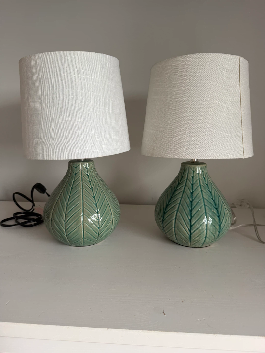 Green Ceramic Leaf Design Table Lamps (Set of 2)