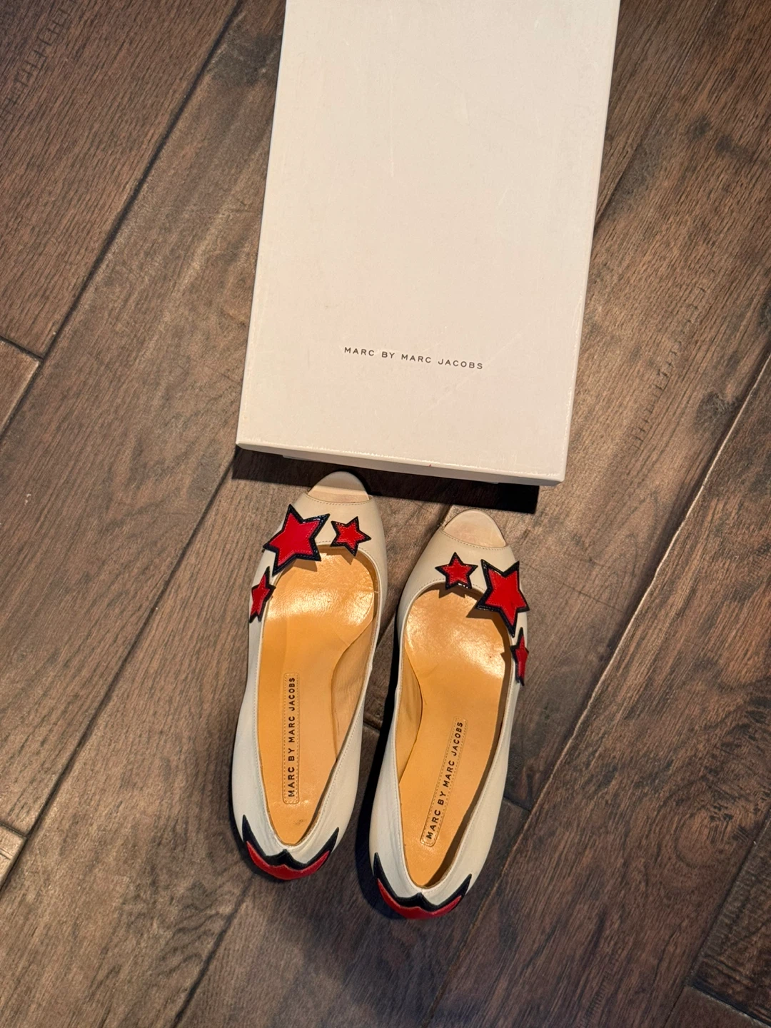 Vintage Marc by Marc Jacobs Cream & Red Star Heels