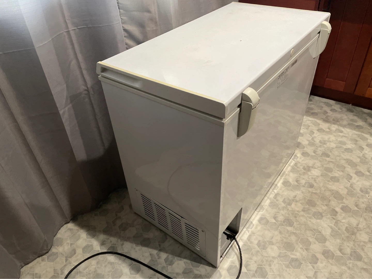 White Chest Freezer - photo 5