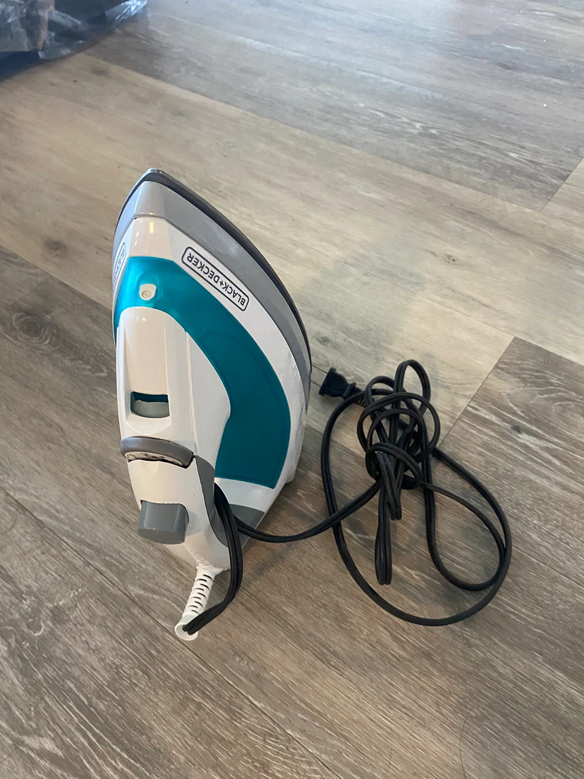 Black+Decker Steam Iron
