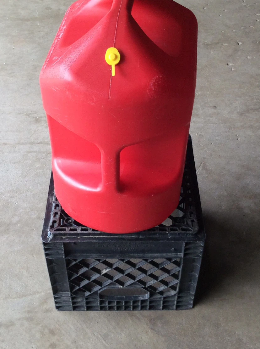 Midwest Can Company 6 Gallon Gasoline Can - photo 3