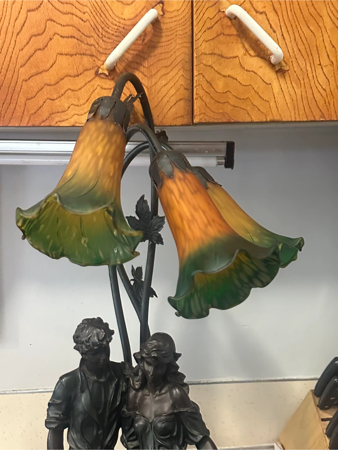 Vintage Art Nouveau Style 3-Light Lily Figural Table Lamp - photo 2
