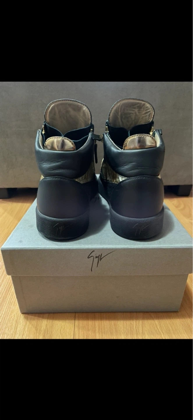 Giuseppe Zanotti Black & Gold Snake Print Sneakers - photo 4