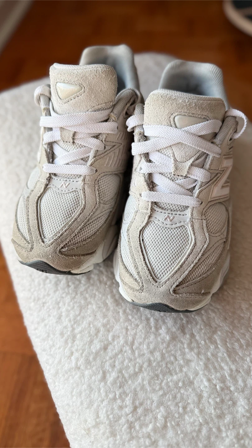 New Balance 9060 Sneakers