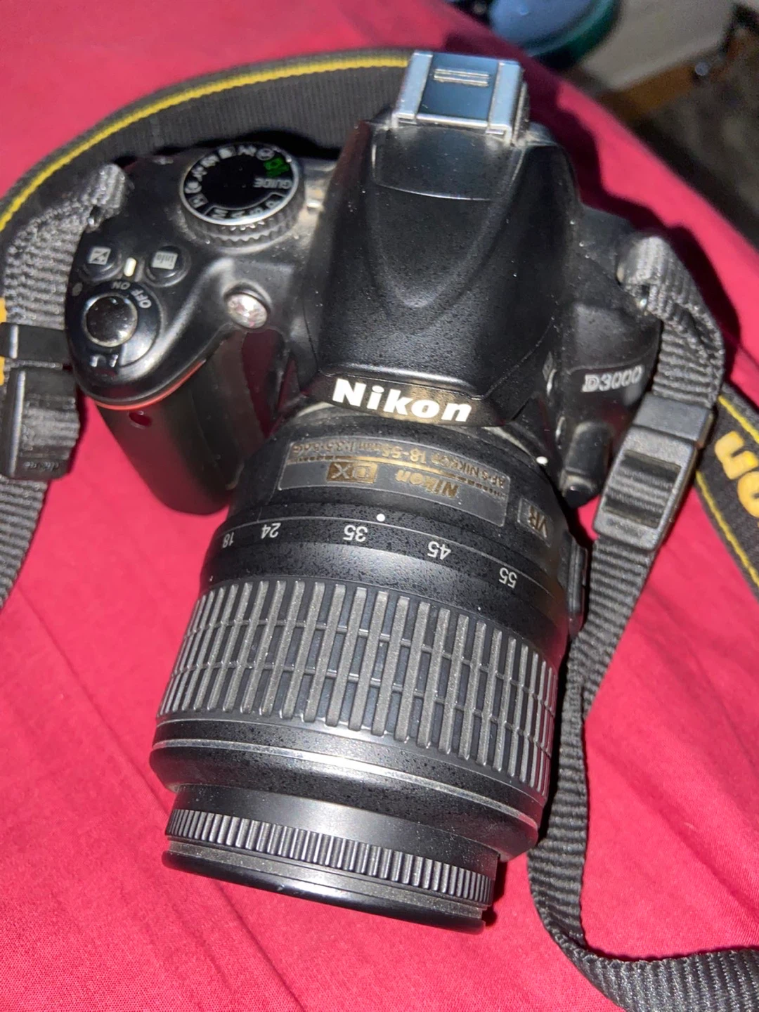 Nikon D3000 DSLR Camera with 18-55mm Lens - photo 2