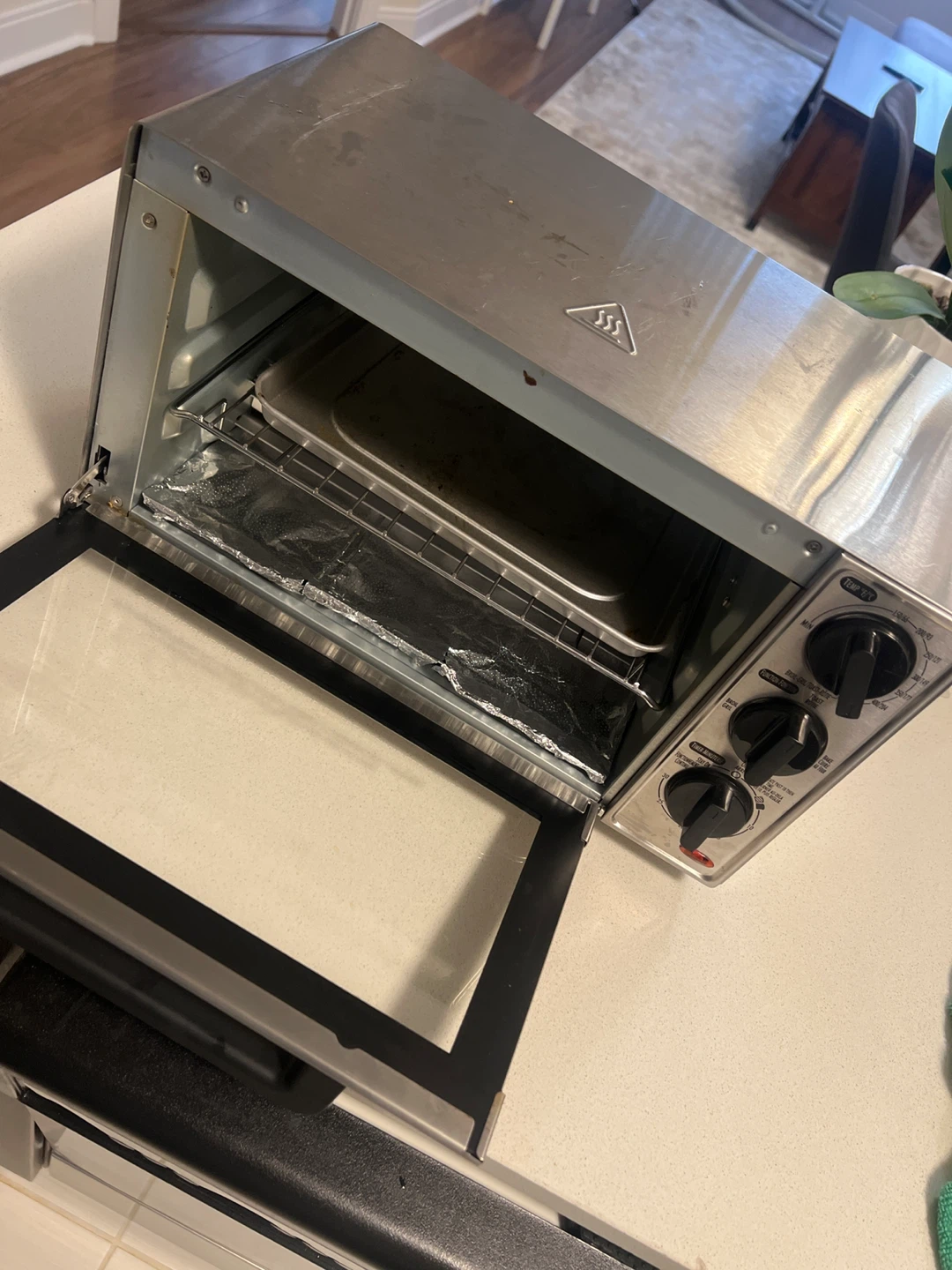 Hamilton Beach Toaster Oven - photo 2