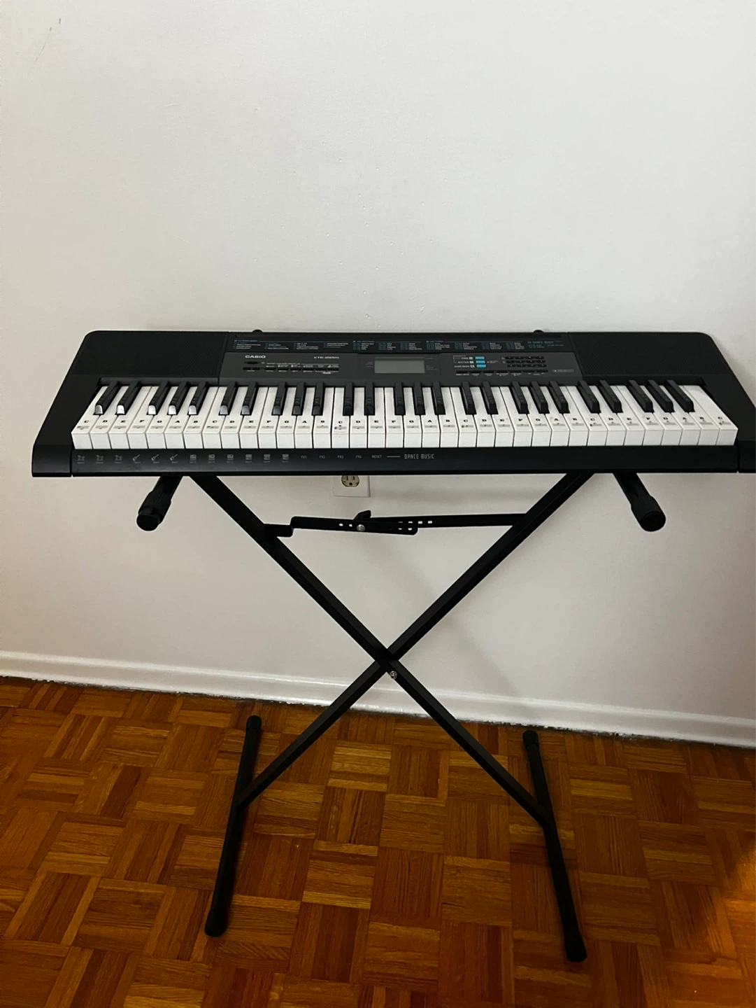 Casio CTK-2550 Keyboard with Stand