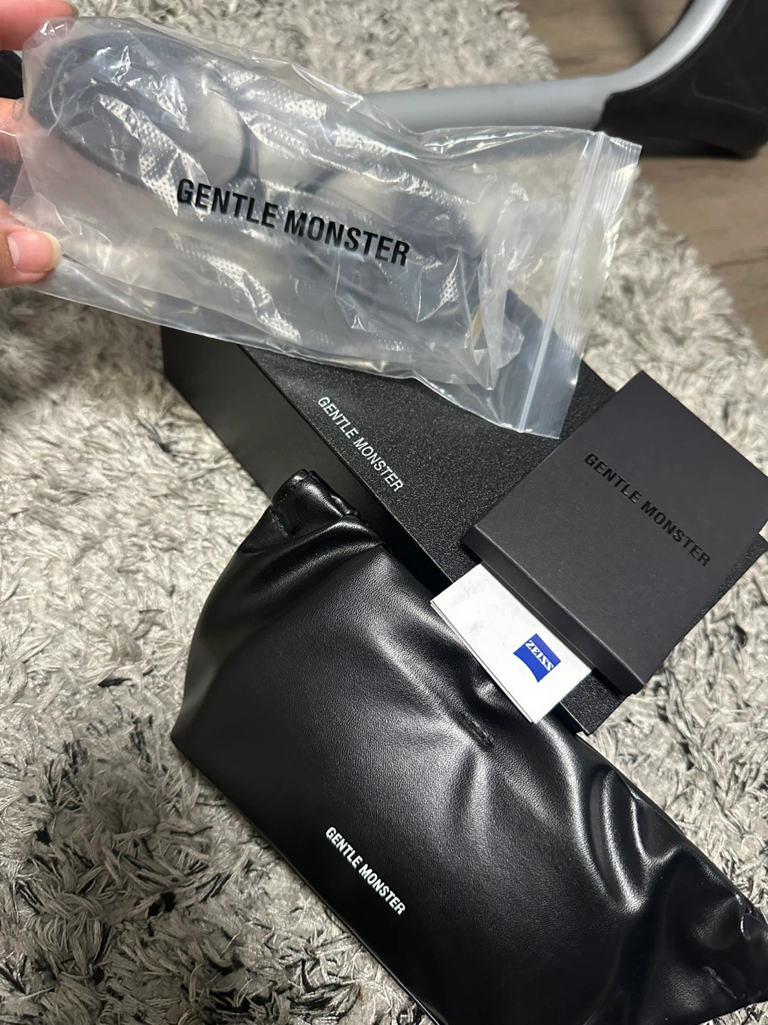 Gentle Monster Sunglasses - photo 2