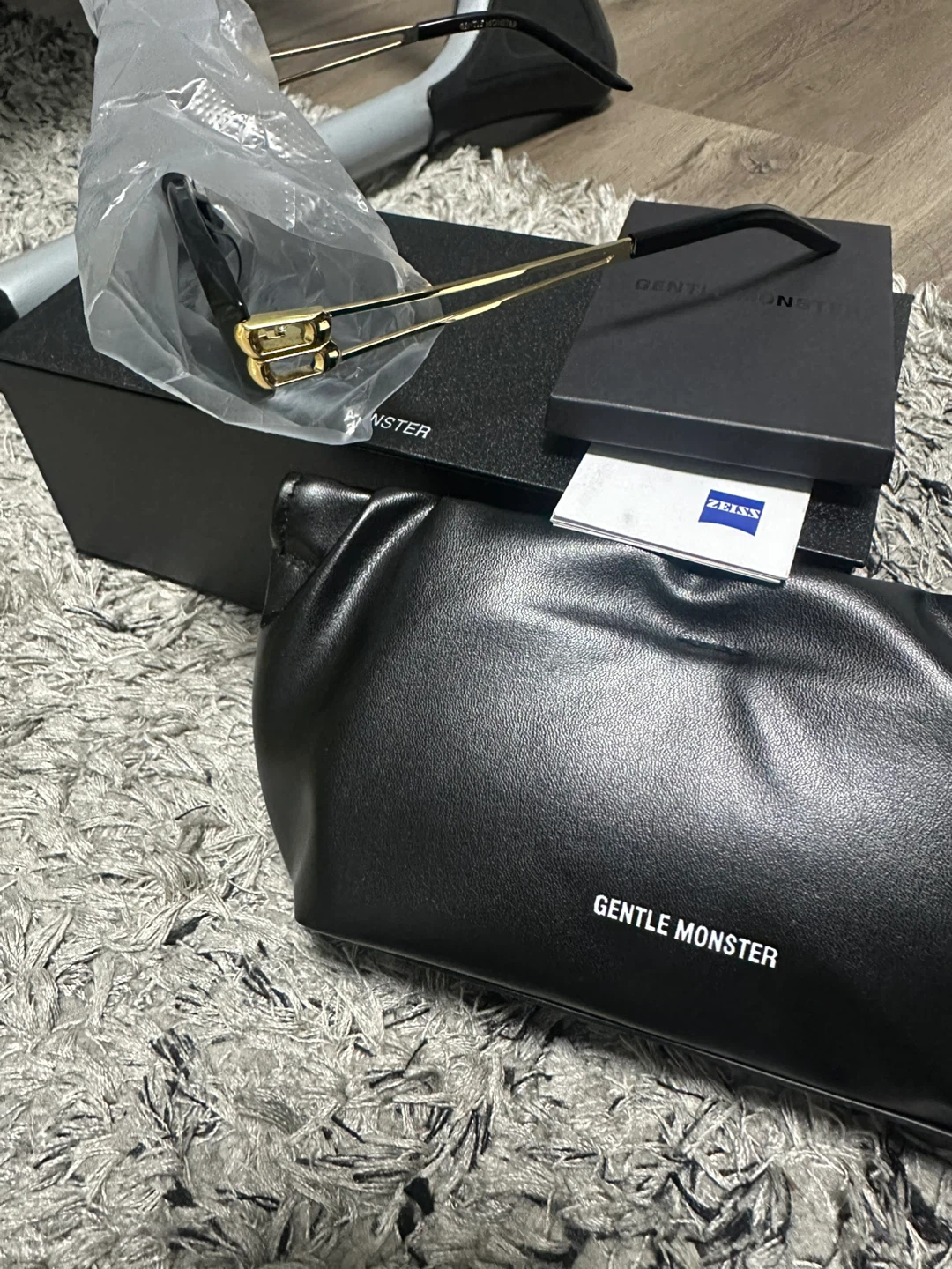 Gentle Monster Sunglasses - photo 3