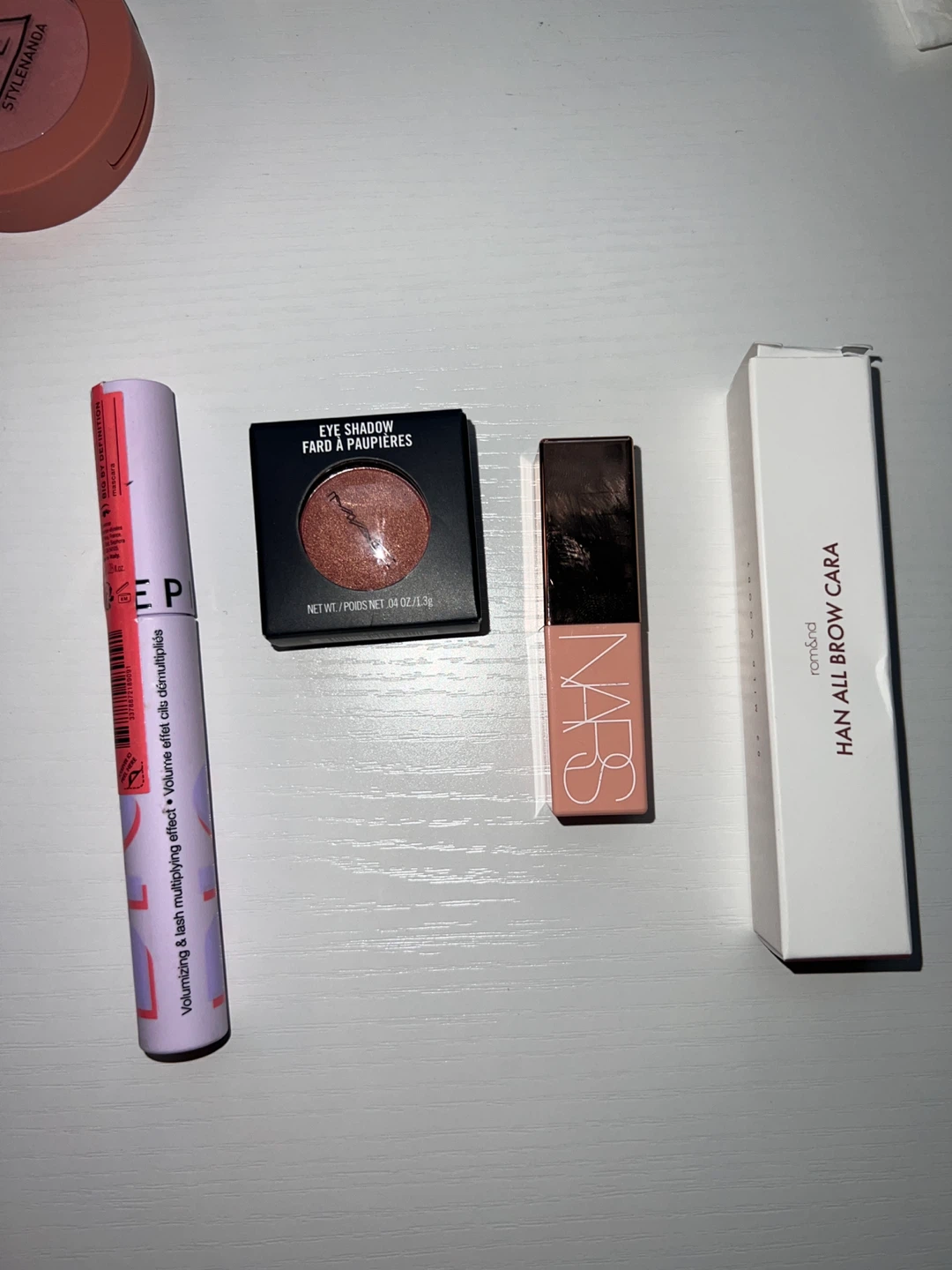 New & Gently used Makeup - photo 2