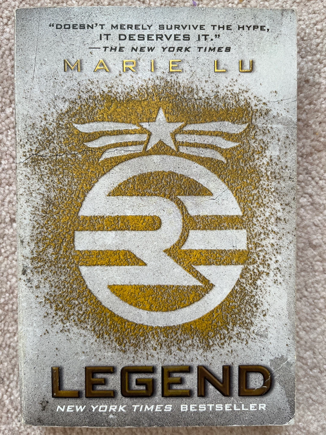 Legend by Marie Lu - New York Times Bestseller