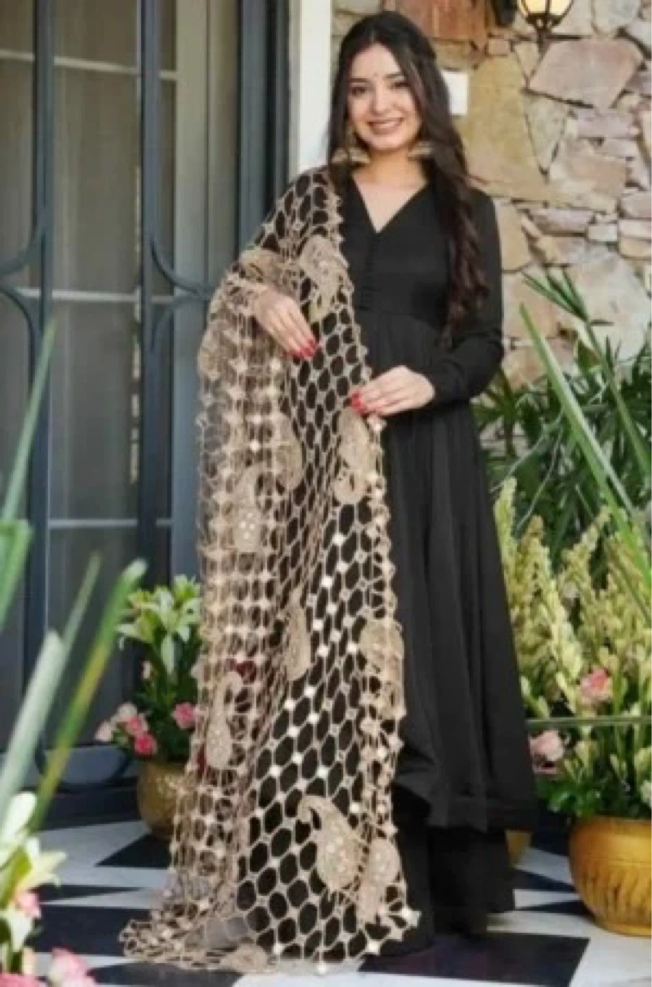 Bridal Golden Sheesh Dupatta - photo 2