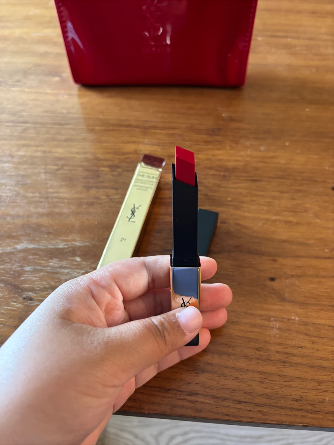 Yves Saint Laurent "The Slim" Matte Lipstick - Shade 21 - photo 3