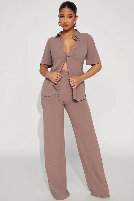 Short Sleeve Collared Shirt and Wide Leg Pants Set - photo 2