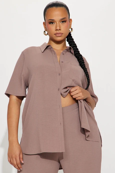Short Sleeve Collared Shirt and Wide Leg Pants Set - photo 5