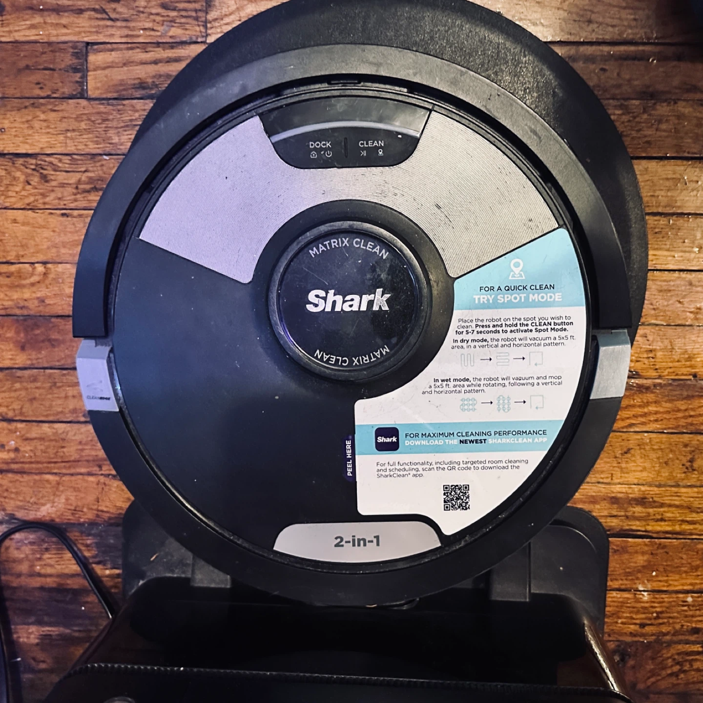 Like New Shark AI Robot Vacuum Mopping Robot - photo 2