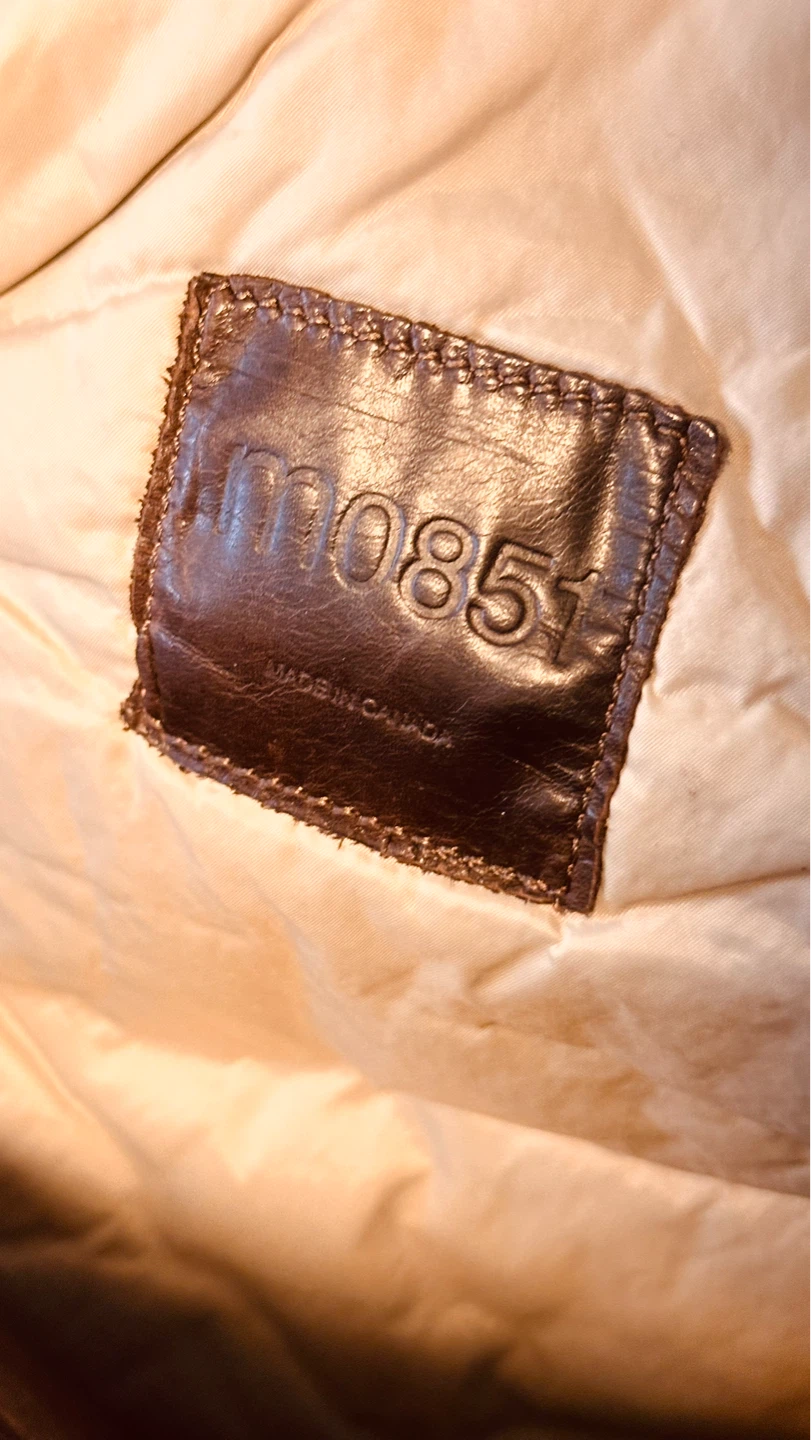 M0851 Unisex Distressed Leather backpack - photo 3