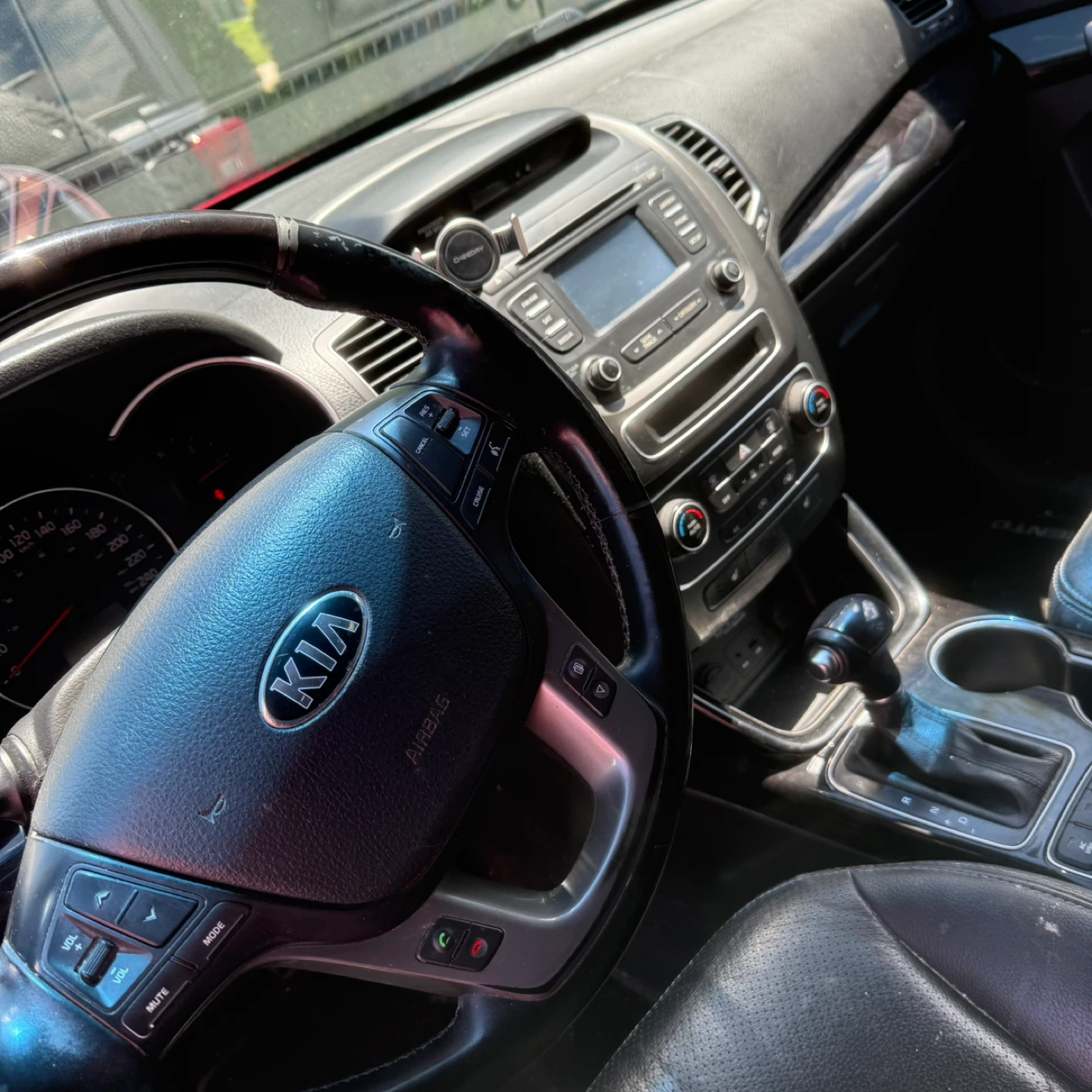 Kia Sorento EX V6 - photo 3